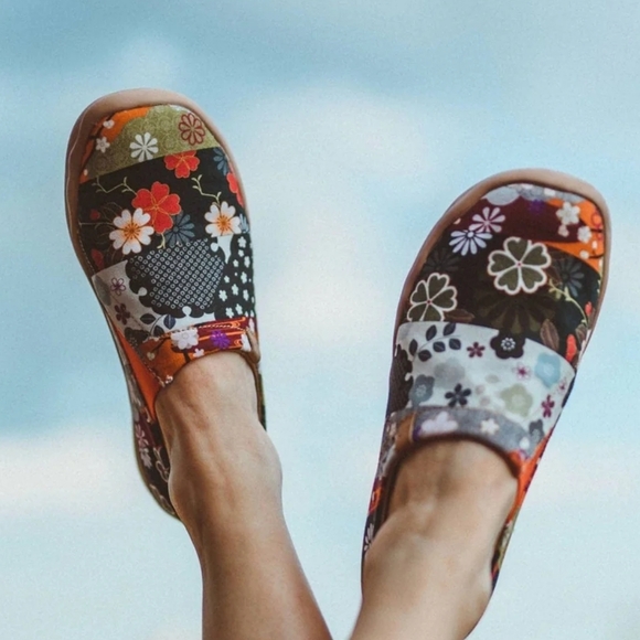 UIN Canvas Toledo Art Sneaker Slip On Travel Shoes Blossom Hana Floral Comfort - Picture 6 of 16